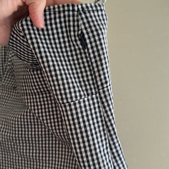 Garage - Picture 5 of 6